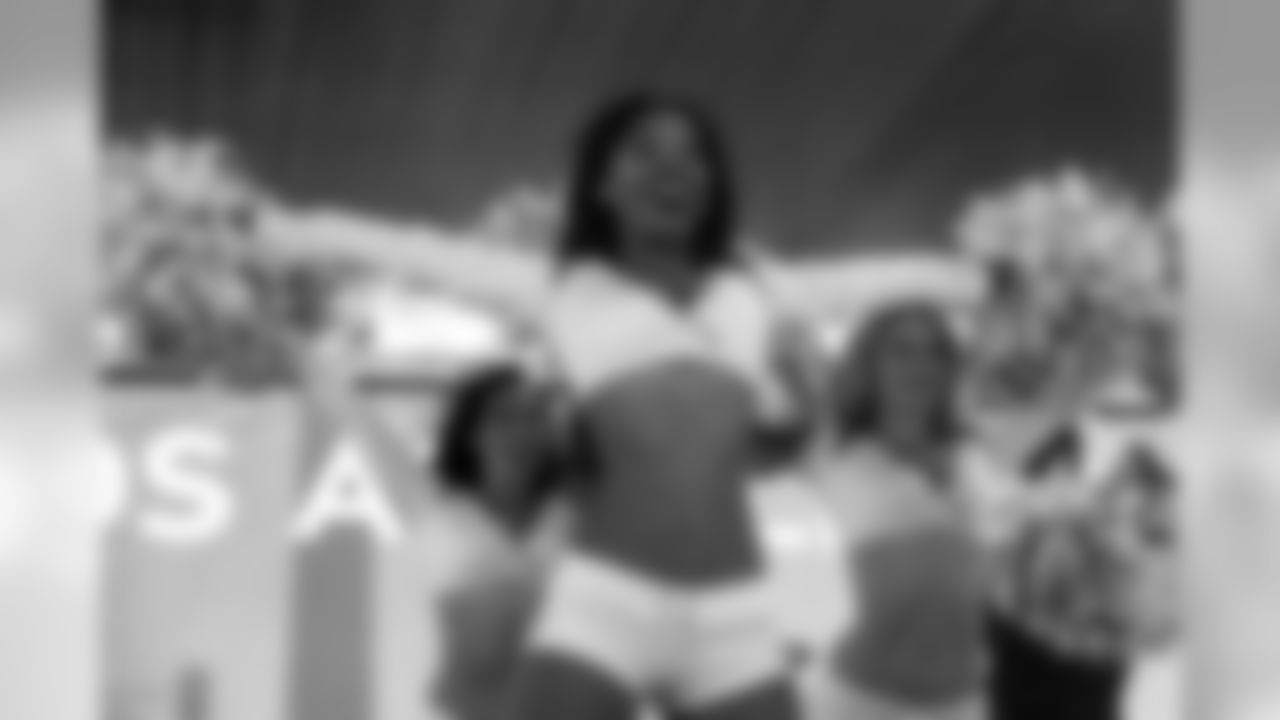 SOCIAL_180923_Chargers_Rams_HU_024