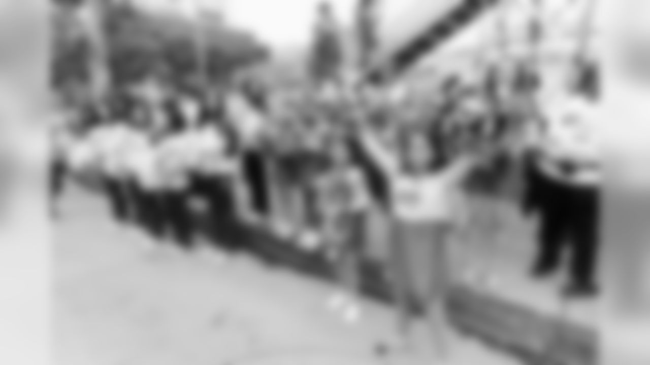 The Los Angeles Rams are proud the lead in the United Way HomeWalk 2019 and 5K family run/walk to raise public awareness and funds to end homelessness. Joined by Rams volunteers, Rams Rampage, L.A. Cheerleaders, and proud partnered sponsors and local organizations. Saturday, May 18th, 2019, Los Angeles, CA. (Will Navarro/Rams)
