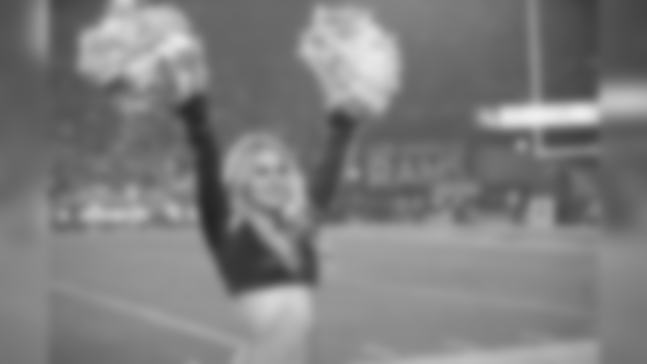 182011_Rams_Chiefs_DB_Social108