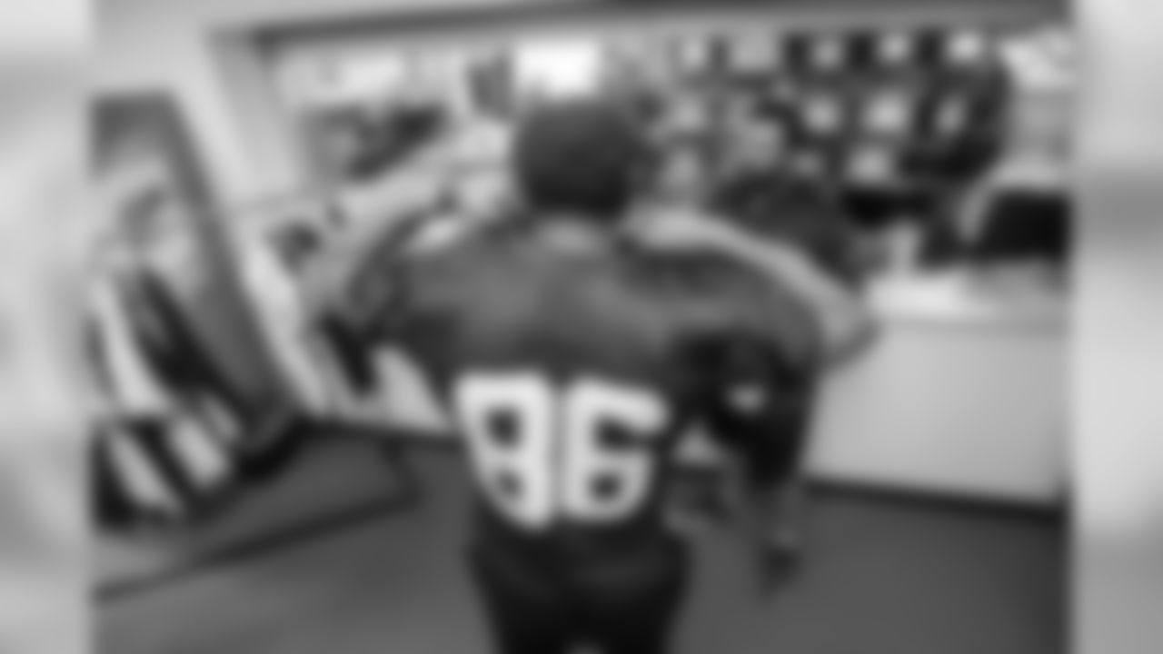 Tight end (86) Kendall Blanton of the Los Angeles Rams arrives at Cal Lu to see his locker and try on his equipment, Monday, May 13, 2019, in Thousand Oaks, CA. (Jeff Lewis/Rams)