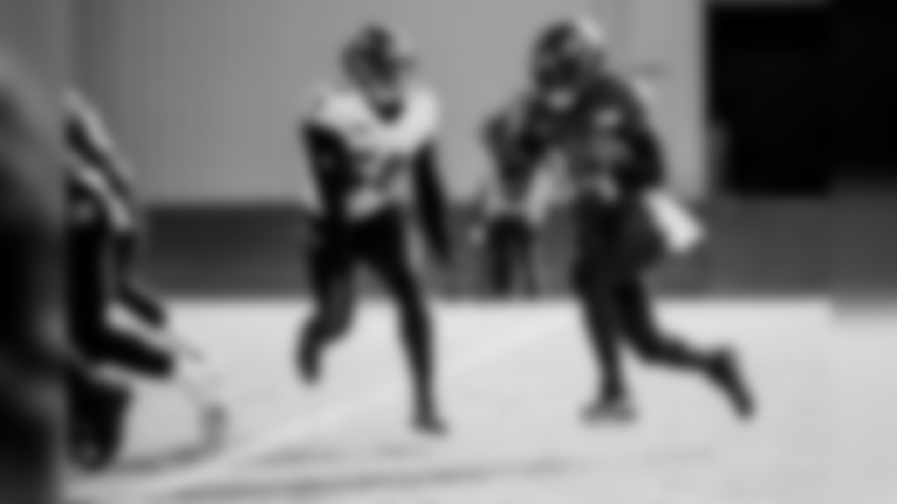 RB Alex Collins