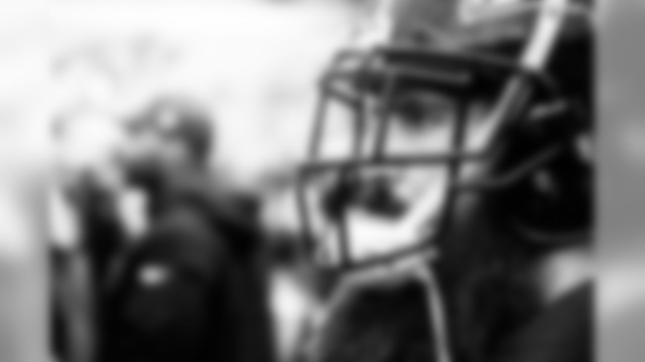 Broncos092318sh003WEB