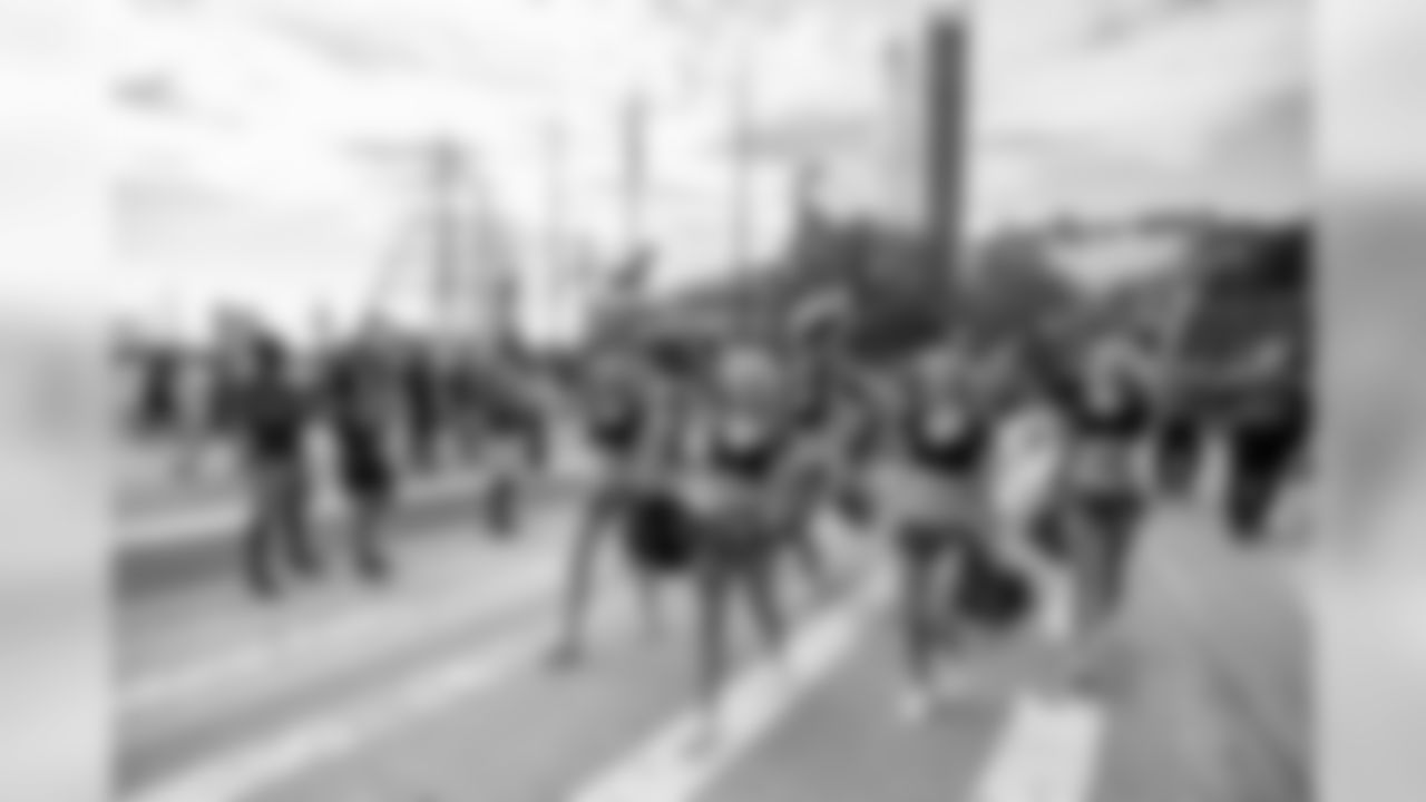 RayLewisParade092218sh009