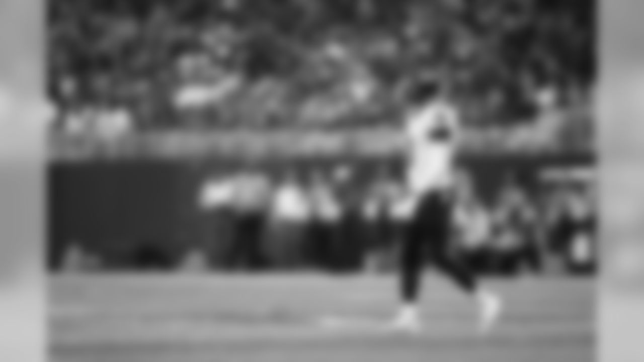 @rgiii (Robert Griffin III) Great year #RavensFlock. It was an honor to be a part of such a great organization and brotherhood in the locker room. There is no quit in these men and that showed today as we just kept on fighting to the end. Who knows what the future holds, so I just wanted to say Thank You #PlayLikeARaven #KnowYourWhy