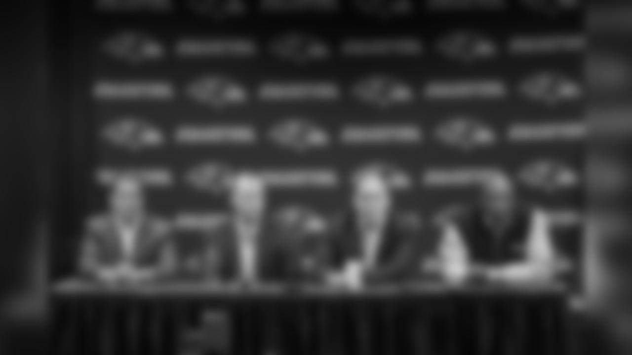 predraftpress041310sh04