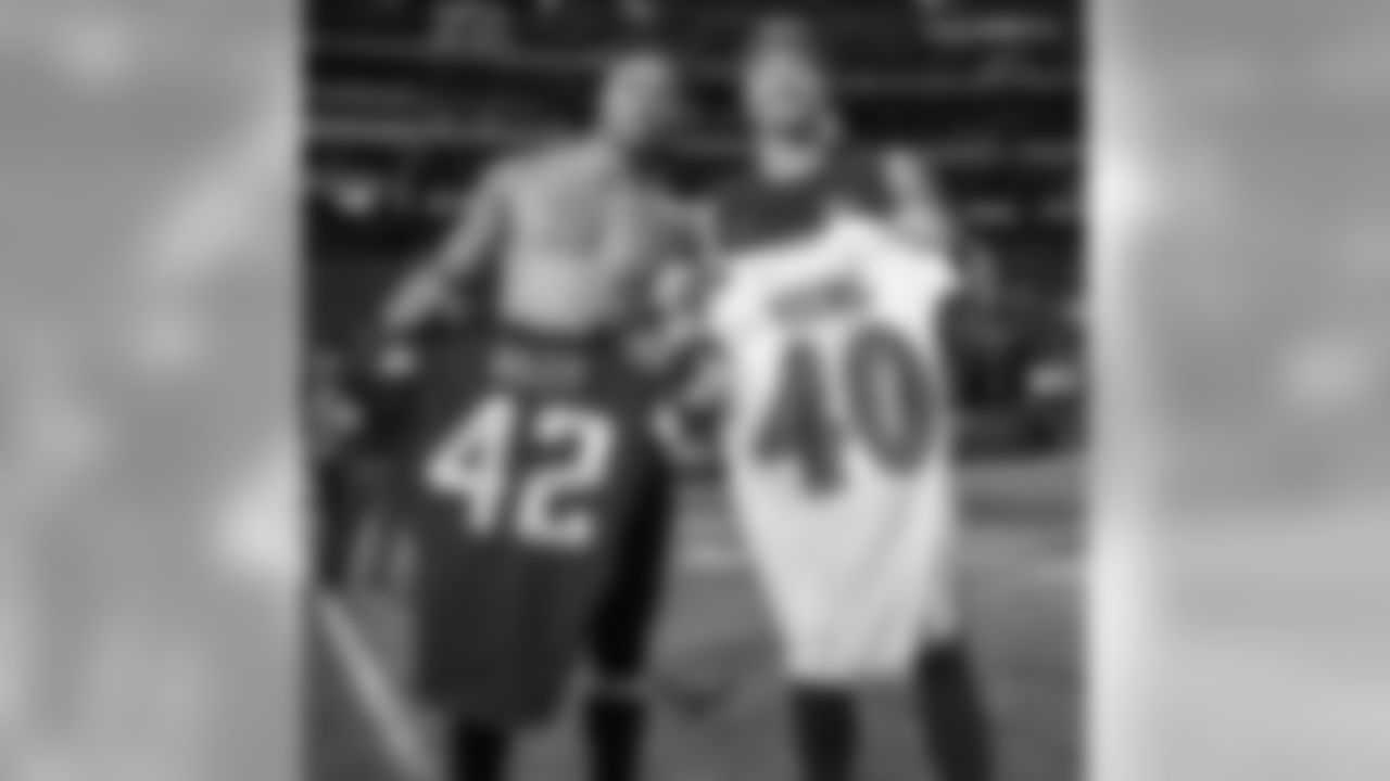 @young_forever42 (Kenny Young) cut from a different cloth!! Louisiana in our veins.. keep reaching brothaπ€π½