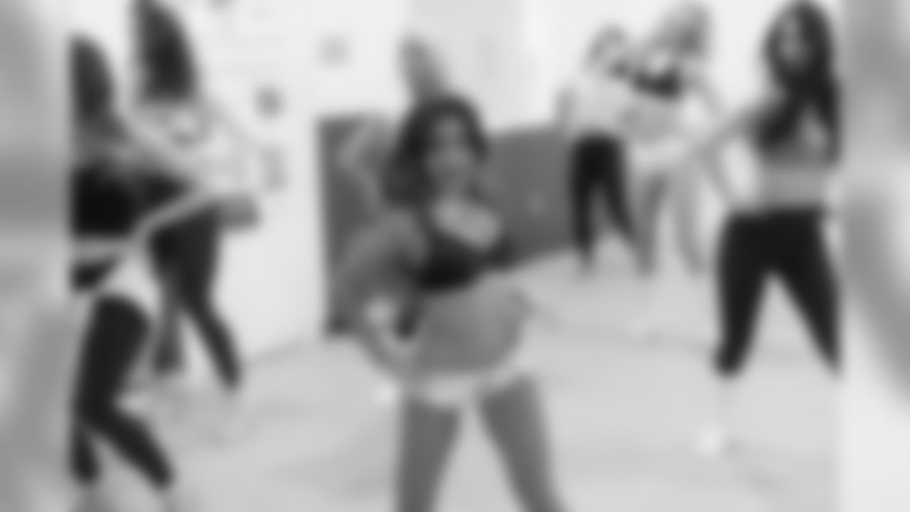021919CheerPrep034