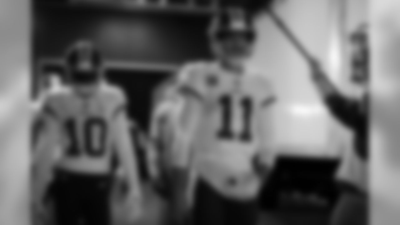 102818WASvsNYG-138