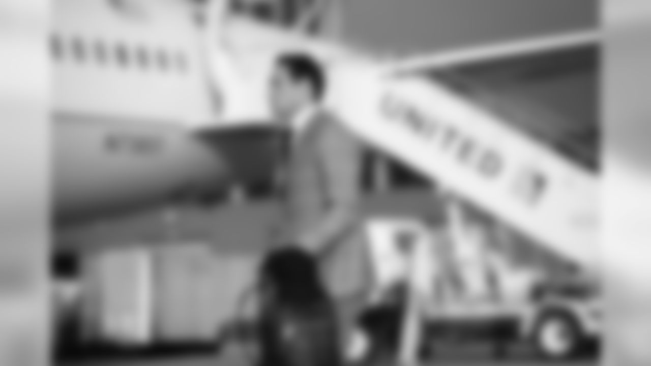 12218Travel012