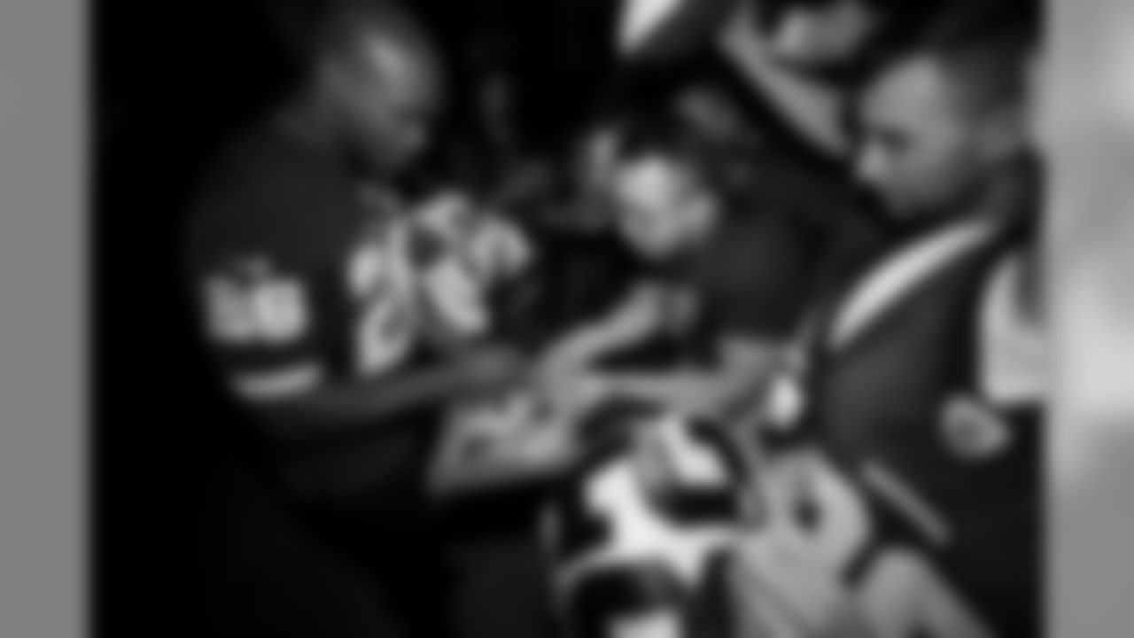 042519DraftNight007