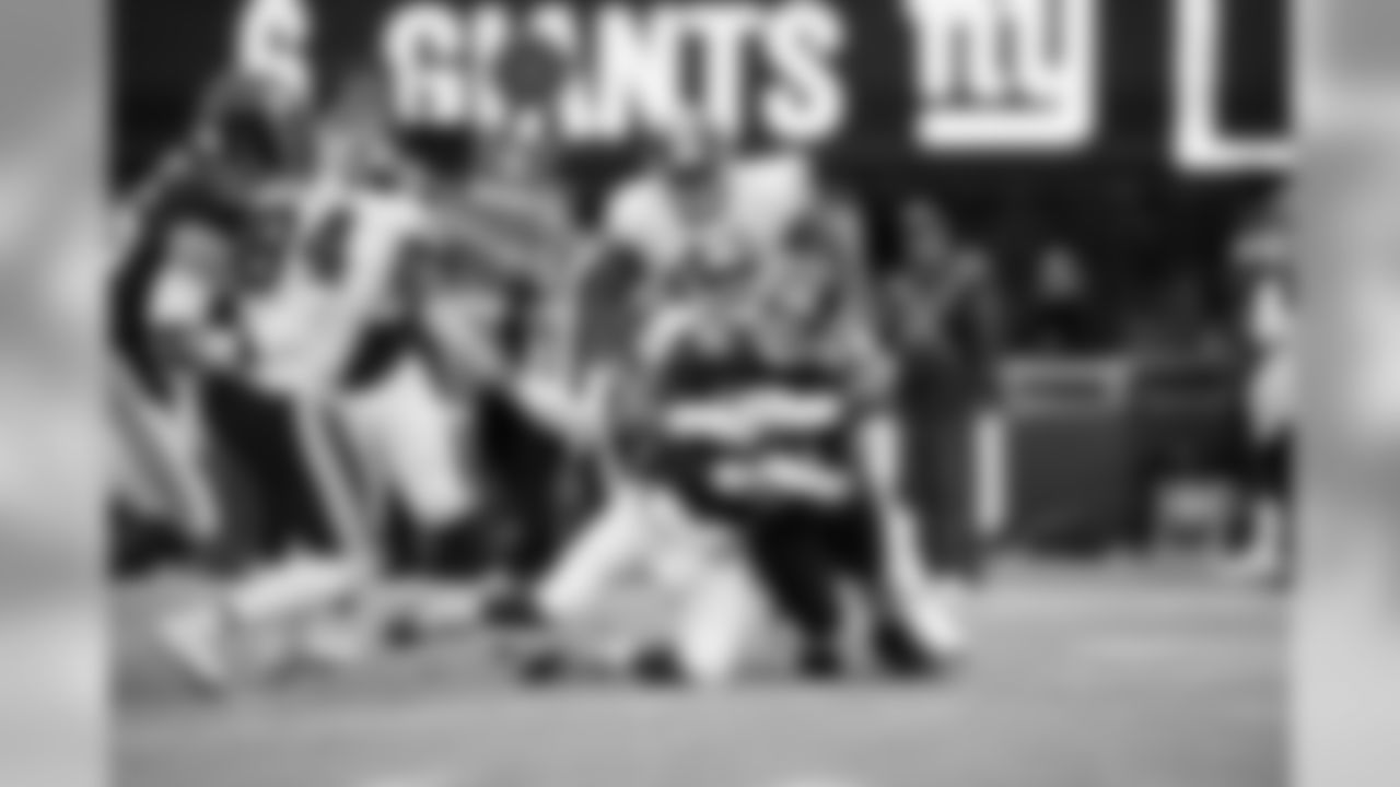 102818WASvsNYG-048