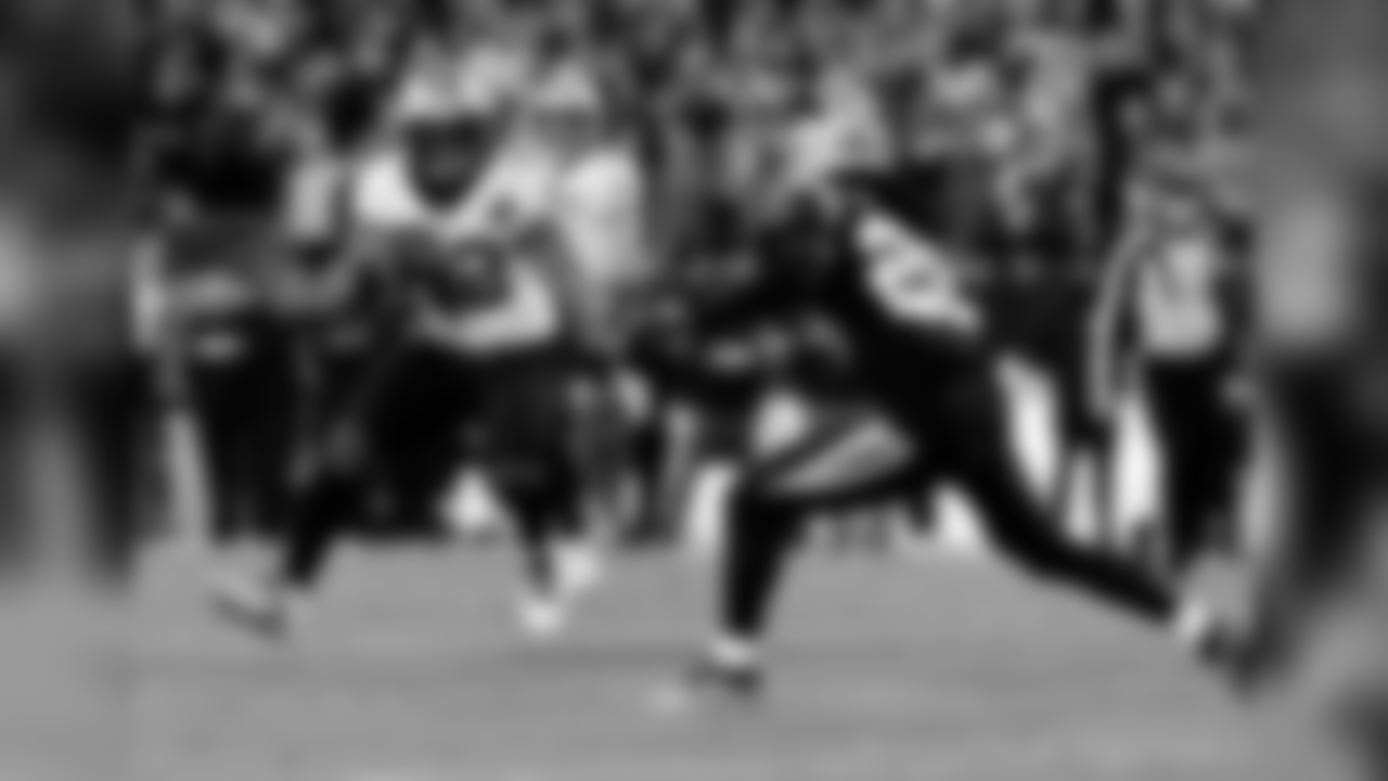 Saints 12 - Carolina 9 (W)
New Orleans Saints 2018 Season
Michael C. Hebert