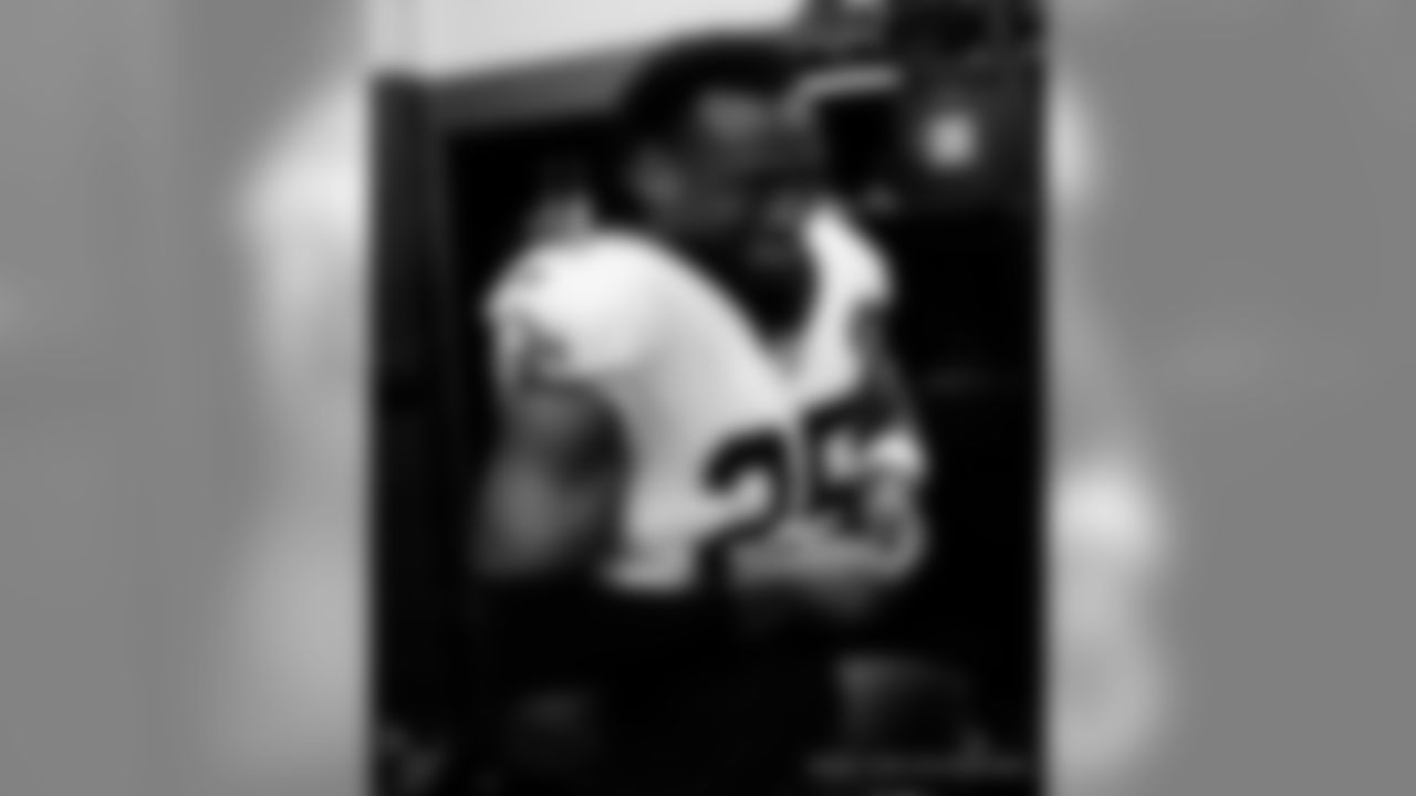 Saints 12 - Carolina 9 (W)
New Orleans Saints 2018 Season
Michael C. Hebert