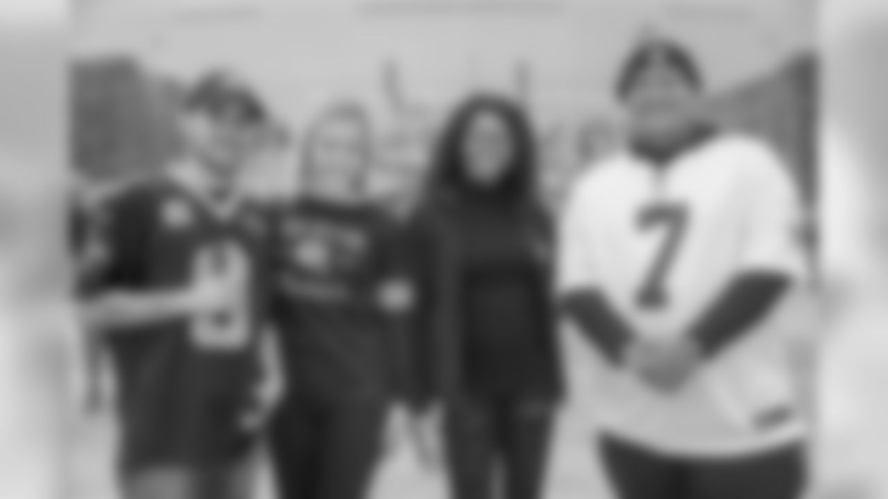 Gallery-Champions-2560-1440-1021