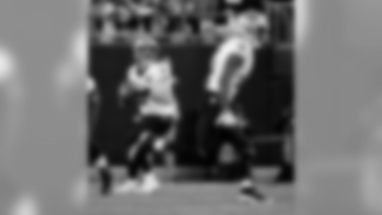 Saints 12 - Carolina 9 (W)
New Orleans Saints 2018 Season
Michael C. Hebert