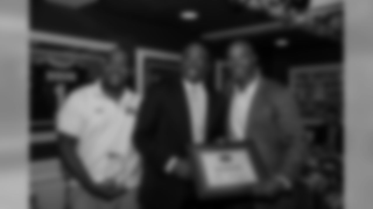 Gallery-HighSchoolCoachoftheYear-Saints-052919_008