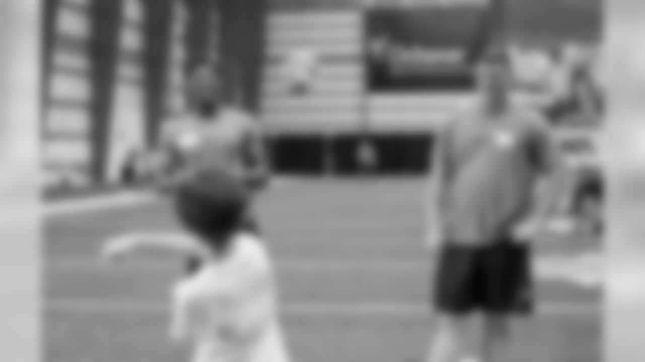 Gallery-SteveGleason-FootballClinic-060819_024