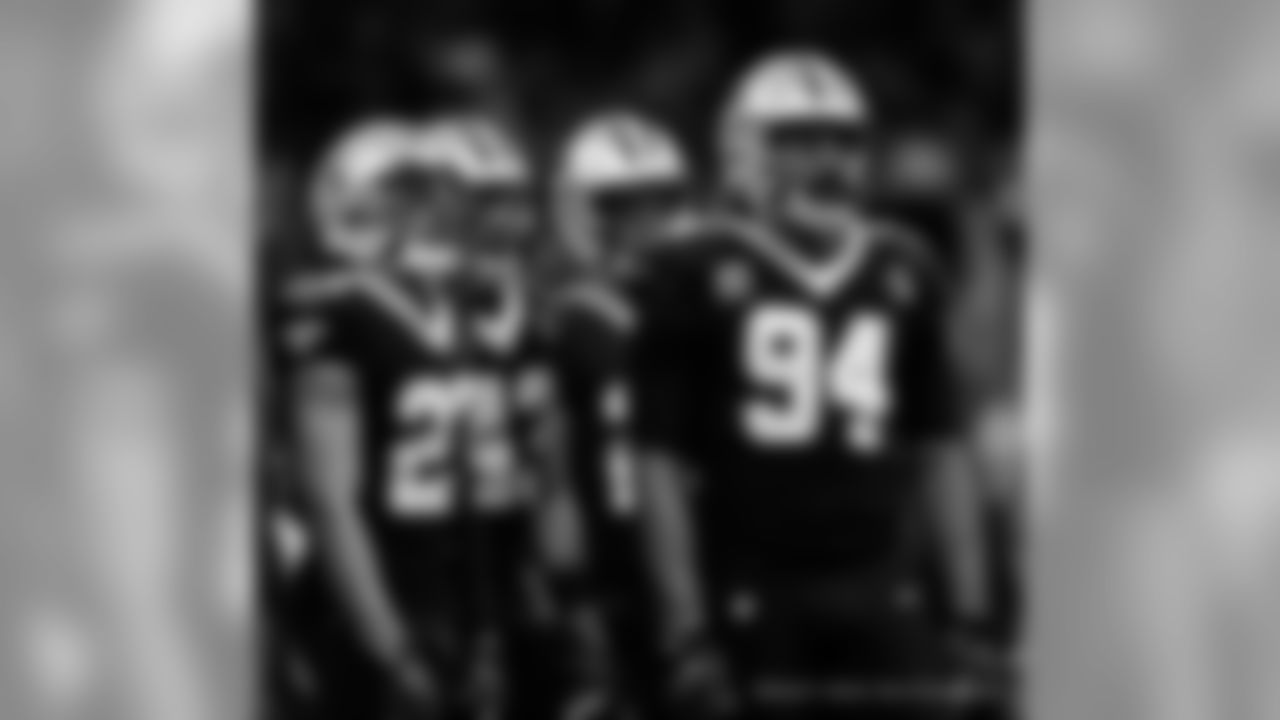 Saints 20 - Eagles 14 (W)
Divisional Game
Michael C. Hebert
