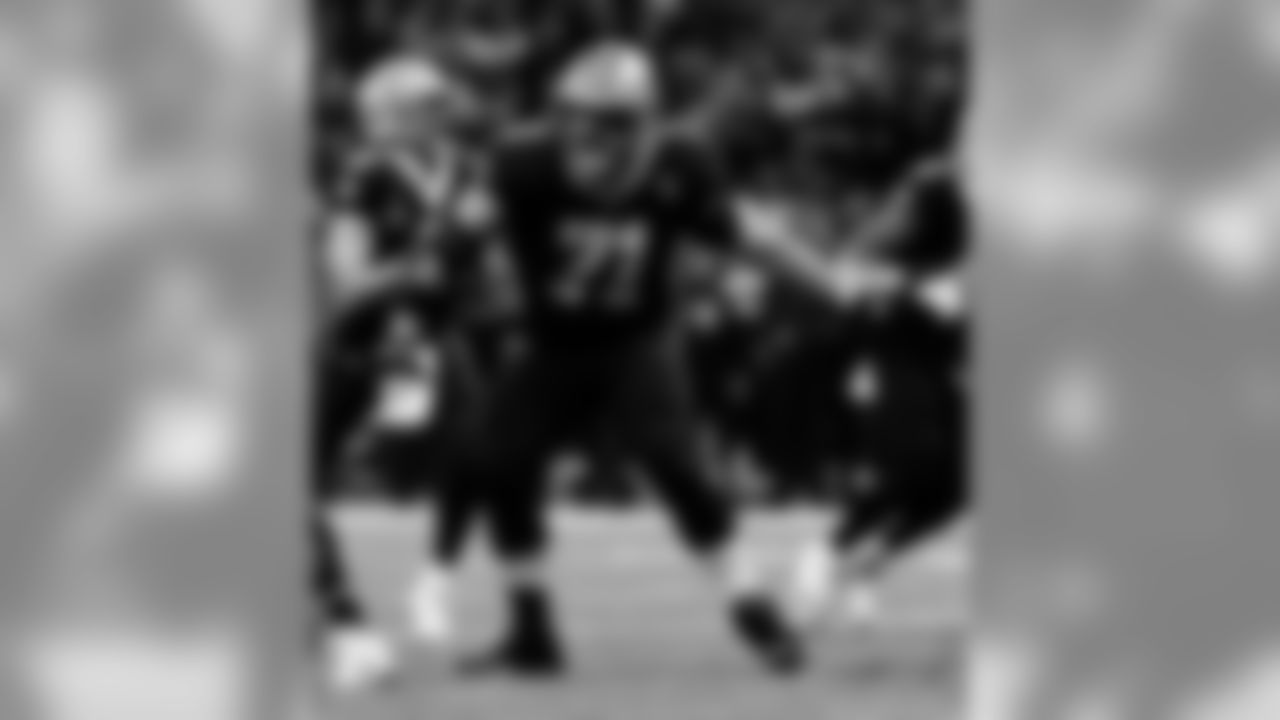 Saints 20 - Eagles 14 (W)
Divisional Game
Michael C. Hebert