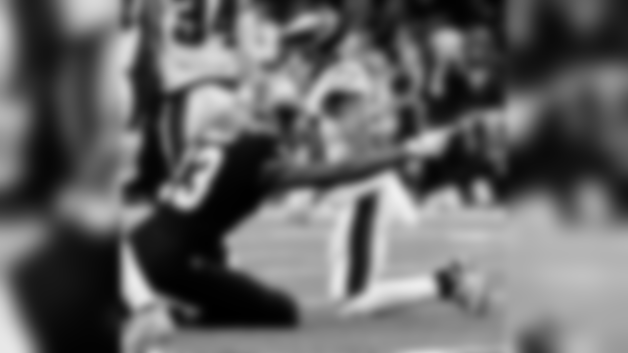 Saints 20 - Eagles 14 (W)
Divisional Game
Michael C. Hebert