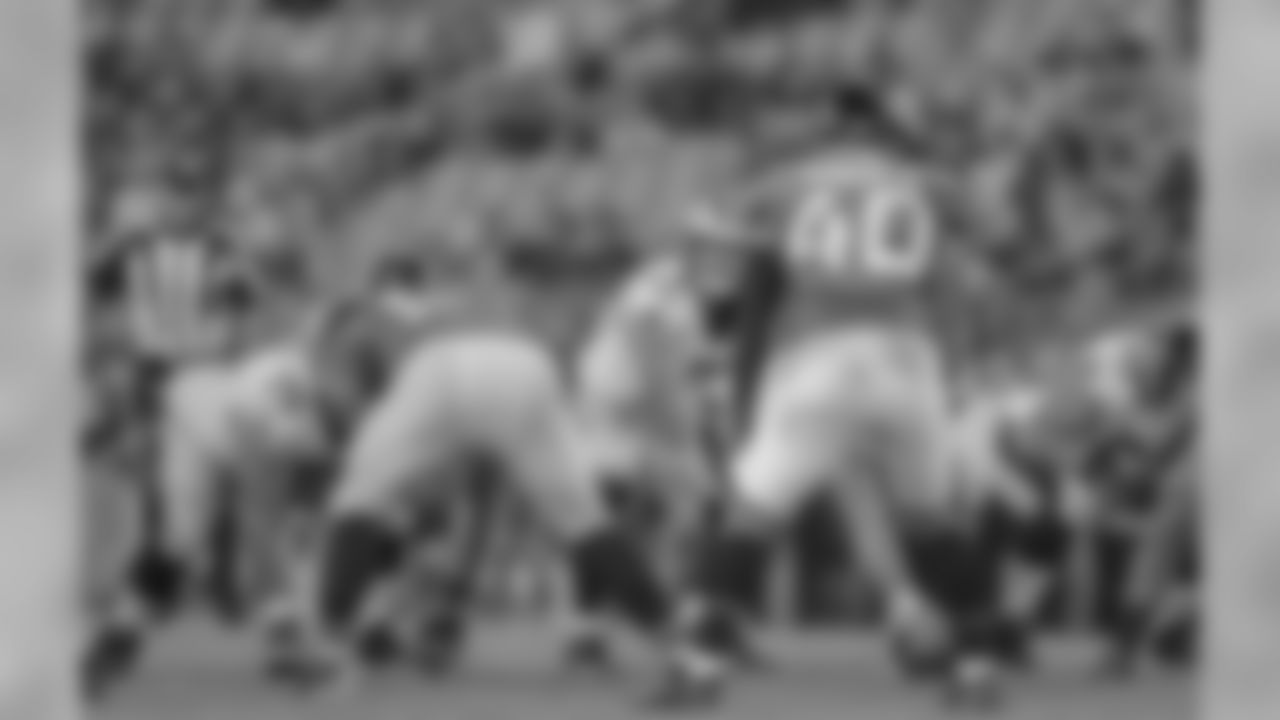 Gallery-preseason-game1-2560x14402326