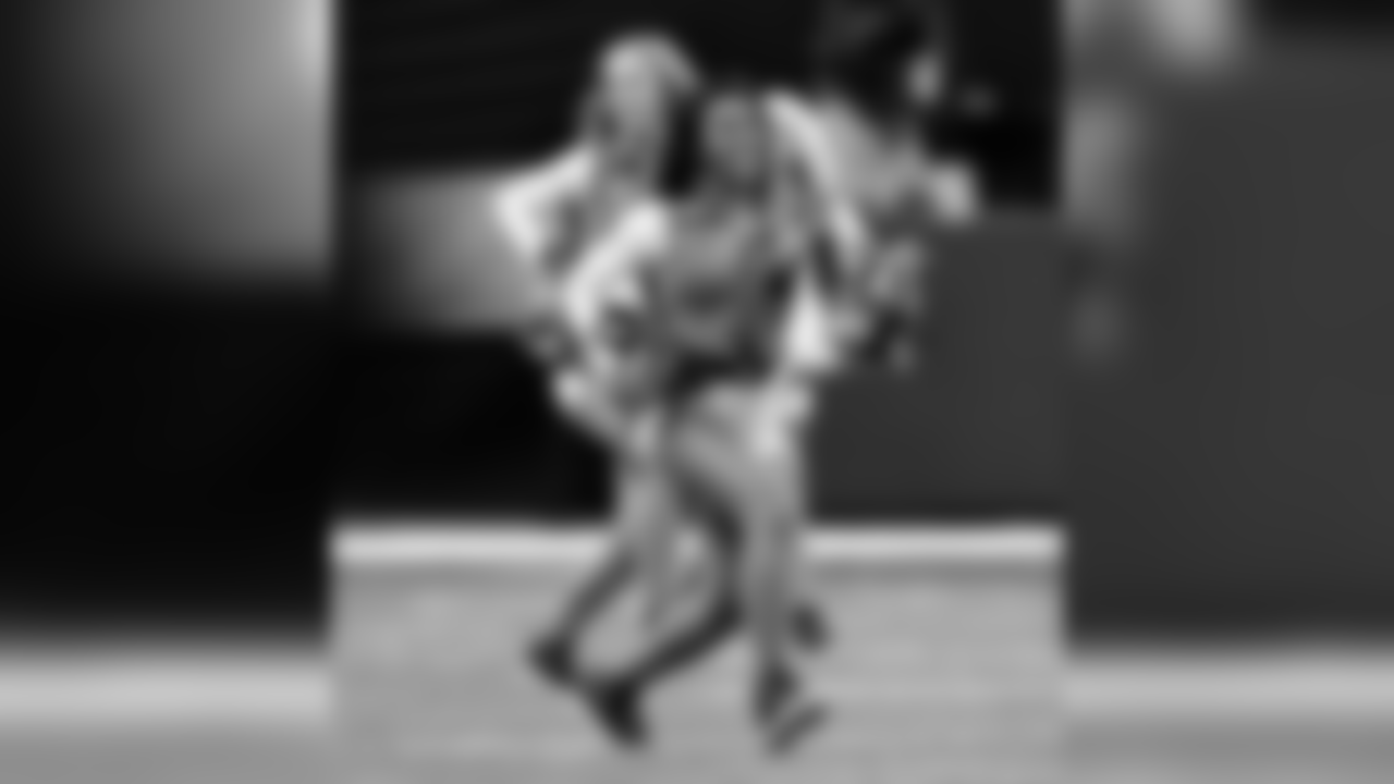 Gallery-NOSLAR-WK9-110418-0366