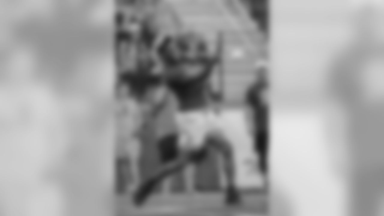 Gallery-Saints-Softball-2560x1440--1348