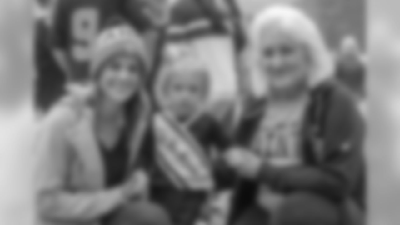 Gallery-Champions-2560-1440-696