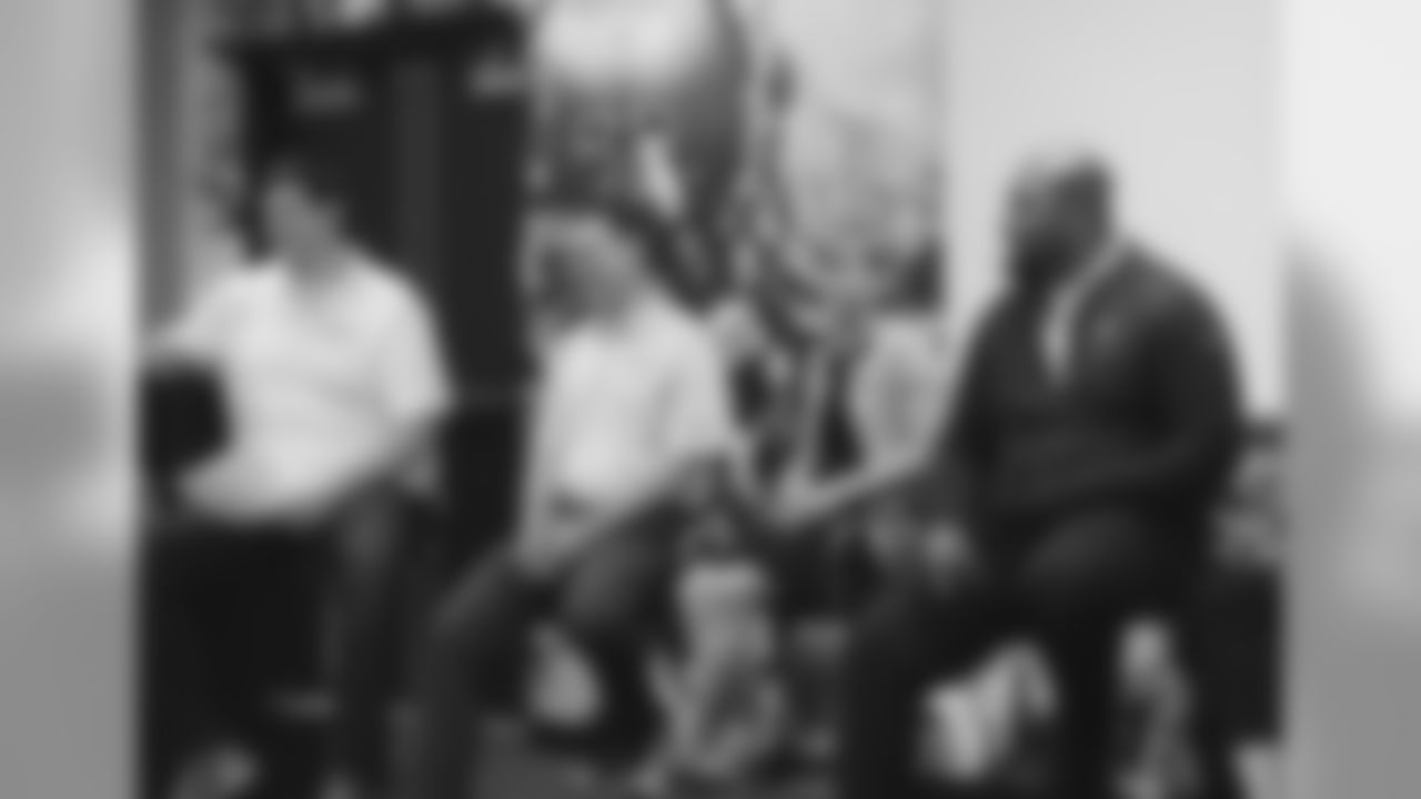 Gallery-EA-sports-panel-2560-1440-004
