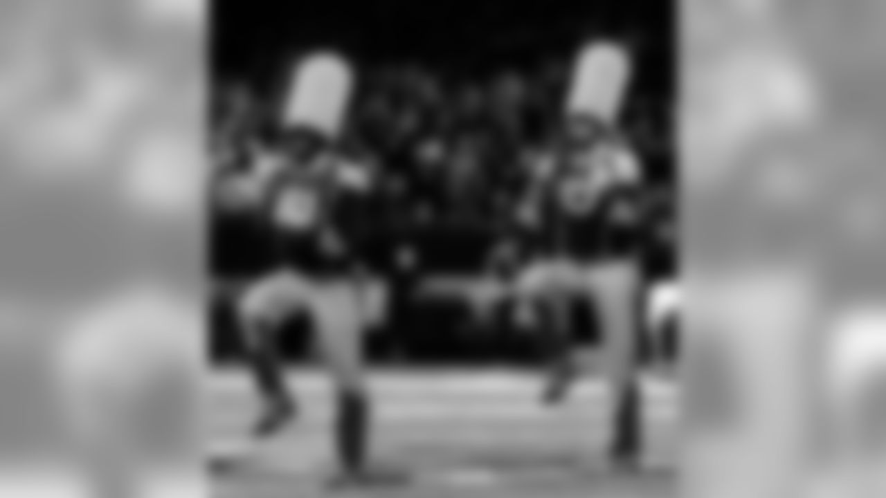 Gallery_DIV_EAGLES_Entertainment_011419_19