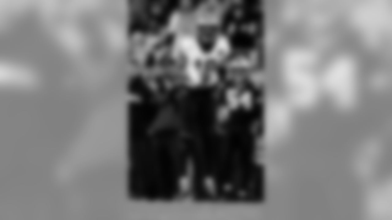 Saints 12 - Carolina 9 (W)
New Orleans Saints 2018 Season
Michael C. Hebert