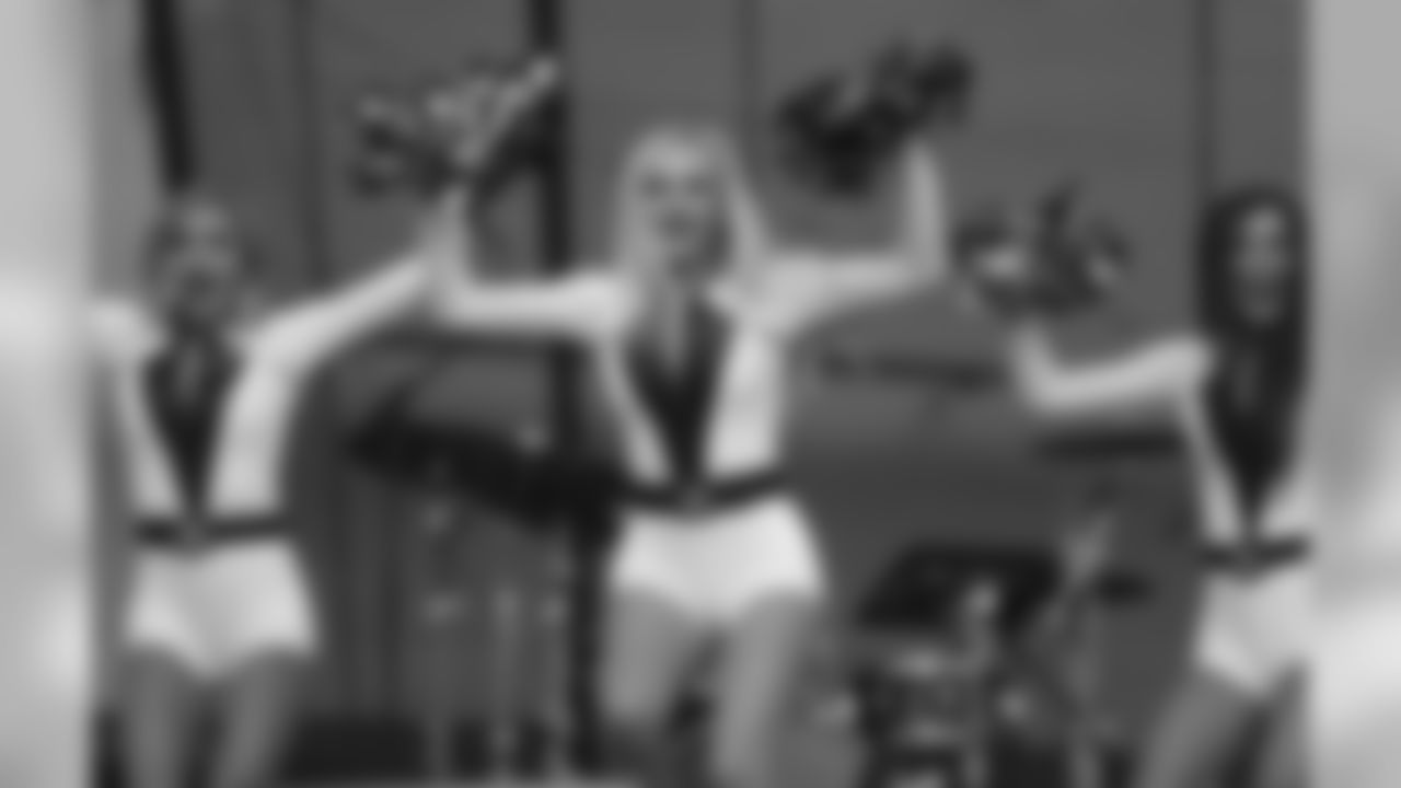 Gallery-Pep-Rally-2560-1440894