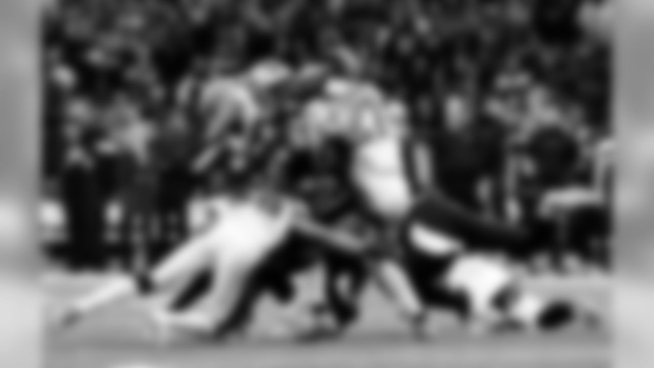 Saints 20 - Eagles 14 (W)
Divisional Game
Michael C. Hebert