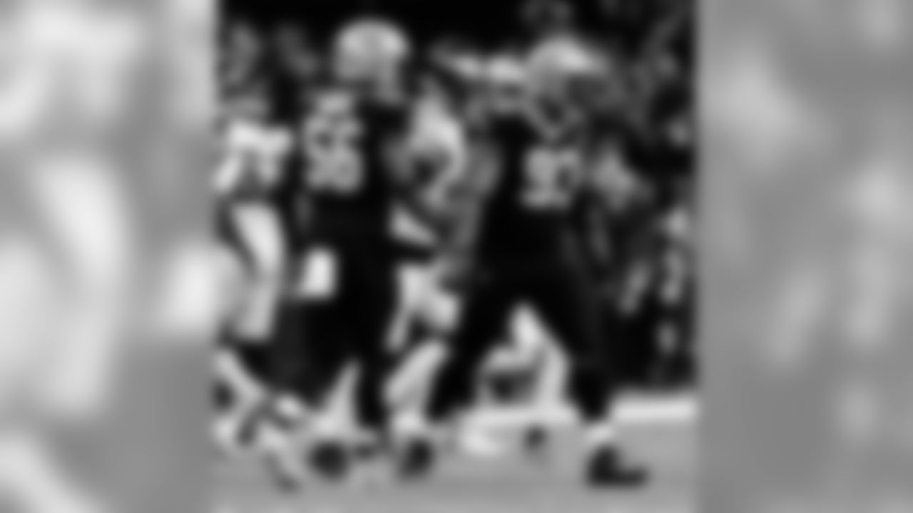 Saints 20 - Eagles 14 (W)
Divisional Game
Michael C. Hebert
