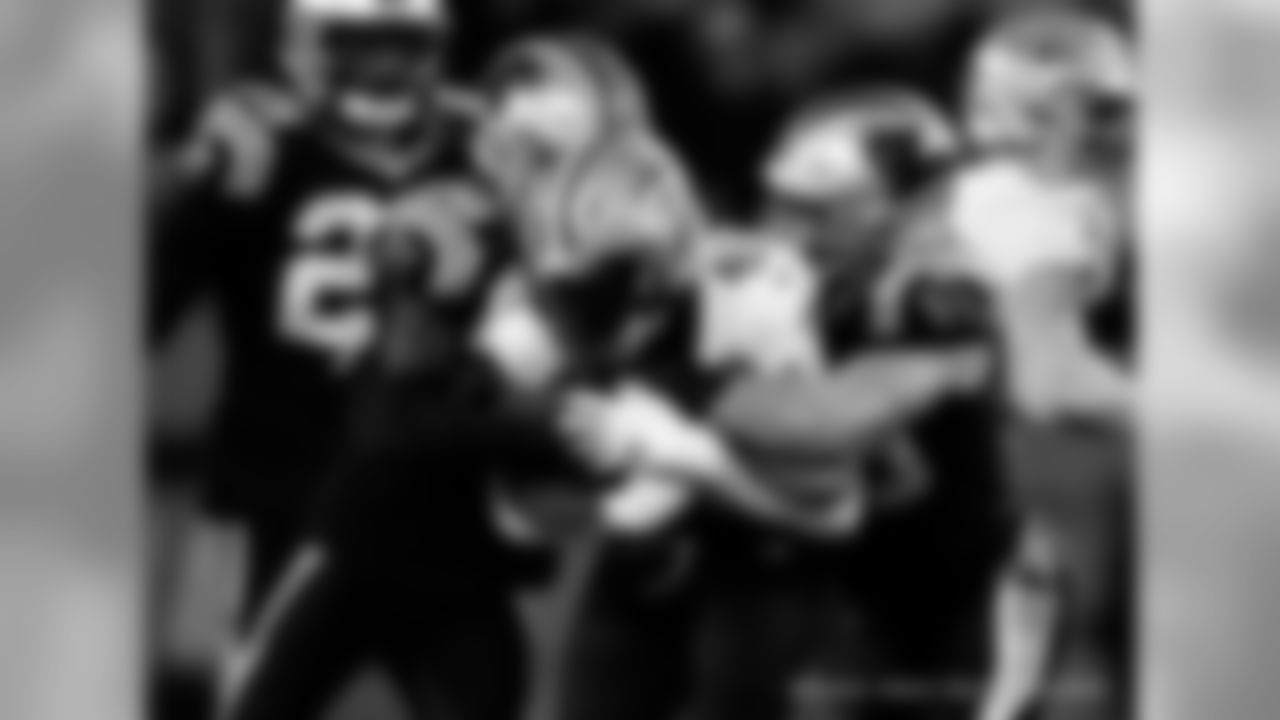 Saints 12 - Carolina 9 (W)
New Orleans Saints 2018 Season
Michael C. Hebert