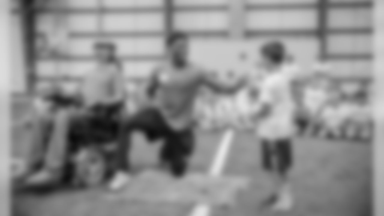 Gallery-SteveGleason-FootballClinic-060819_056