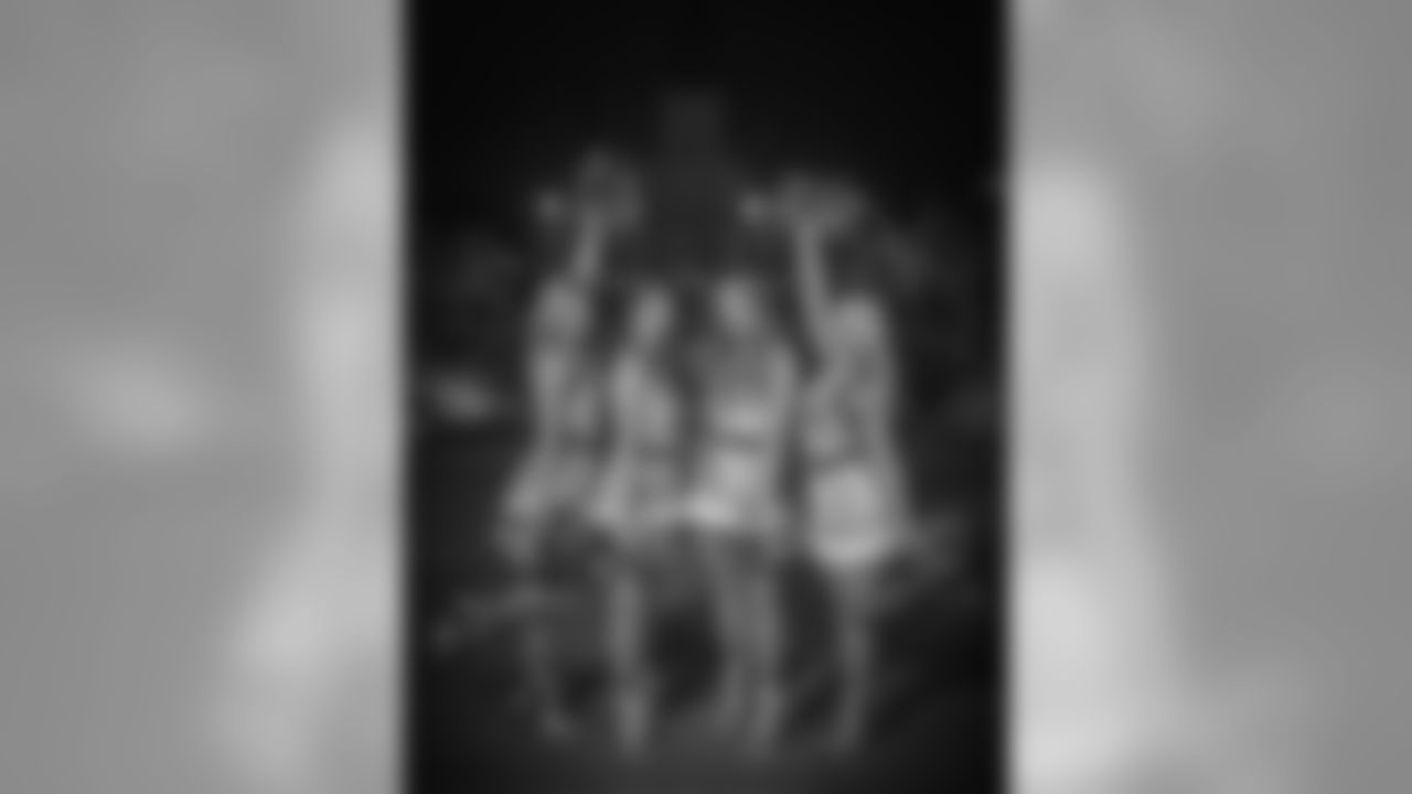 Gallery_Faces_Saintsations_joley010419_07