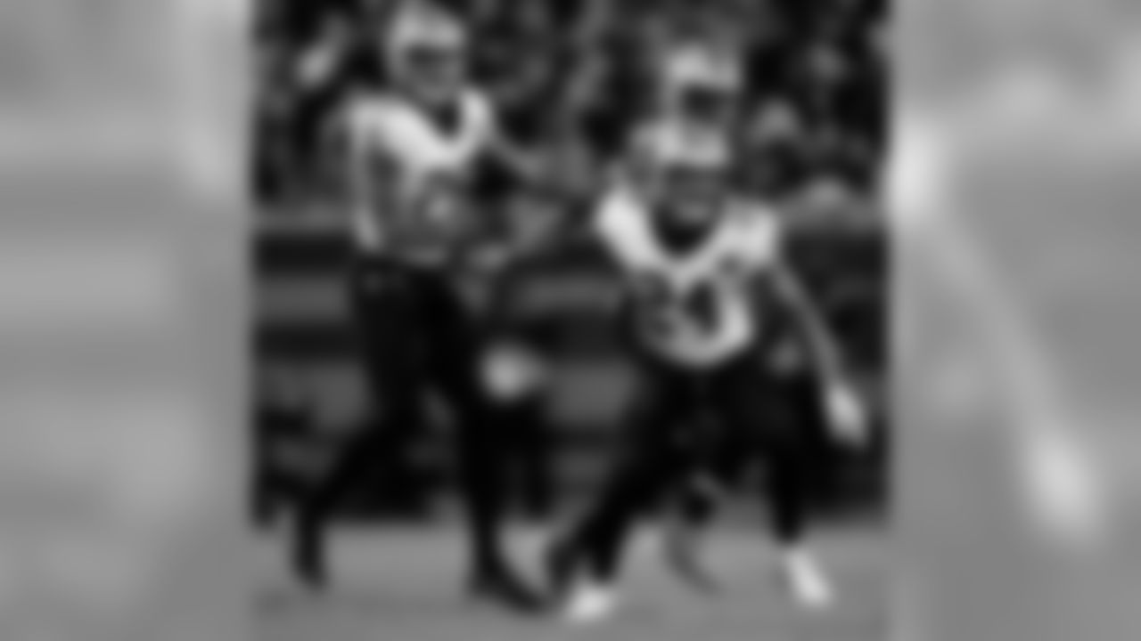 Saints 12 - Carolina 9 (W)
New Orleans Saints 2018 Season
Michael C. Hebert