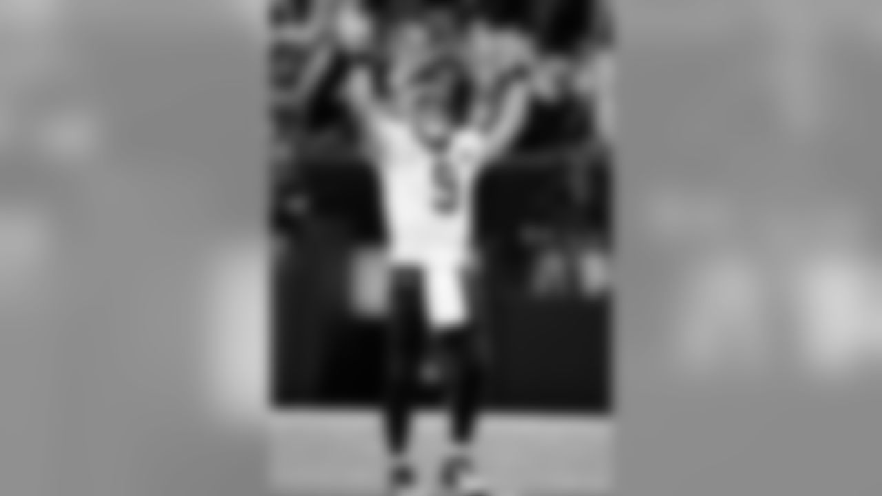 Saints 43 - Redskins 19 (W)
New Orleans Saints 2018 Season
Michael C. Hebert