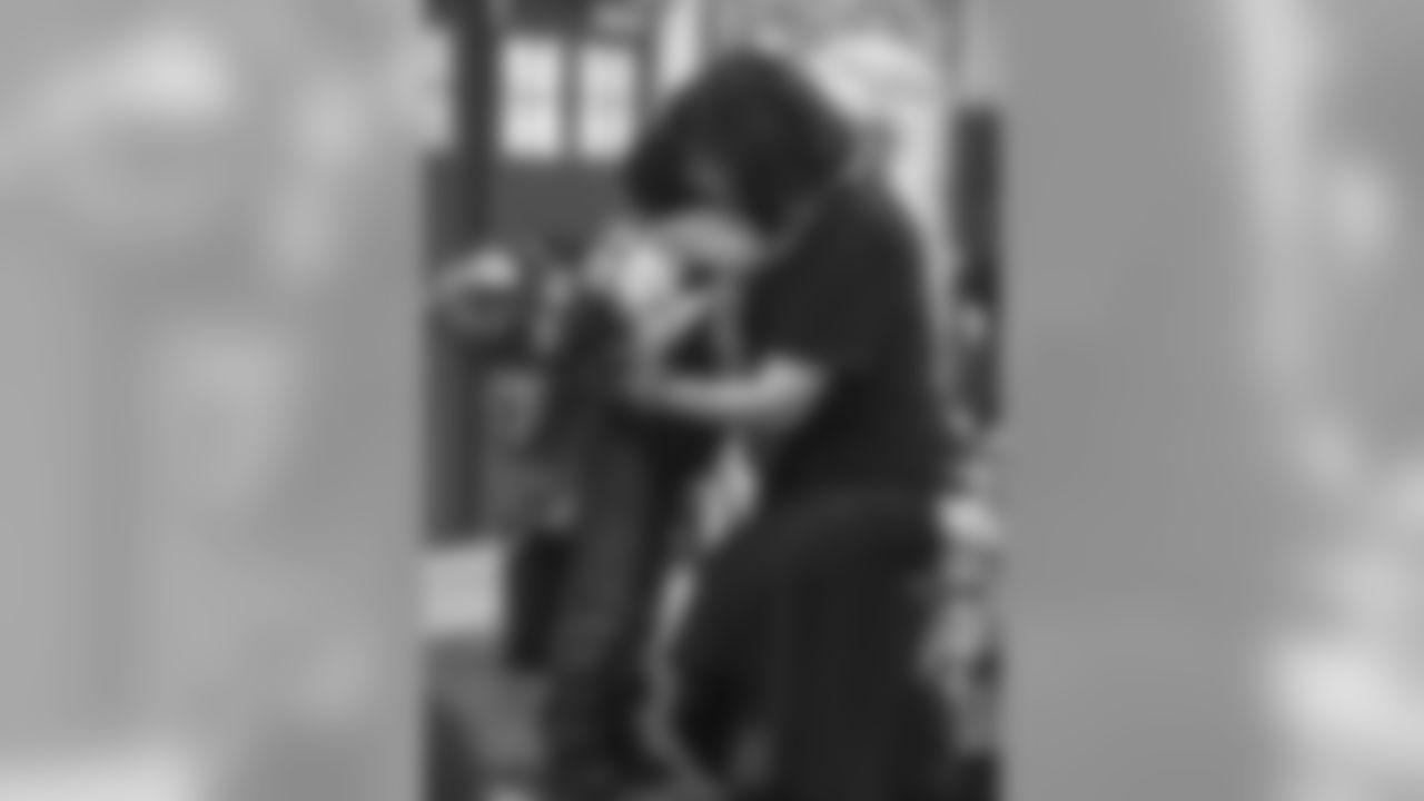 GALLERY_BENSON_KINGSLEY_2560_1440LM424