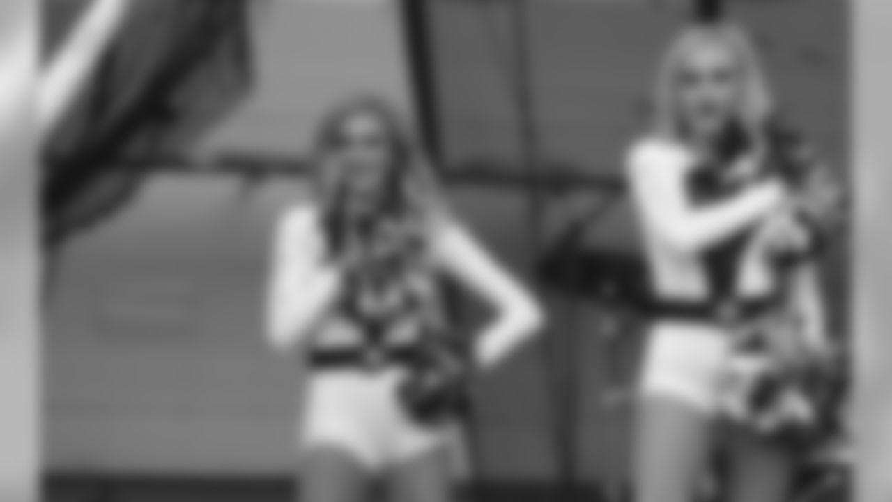 Gallery-Pep-Rally-2560-1440884