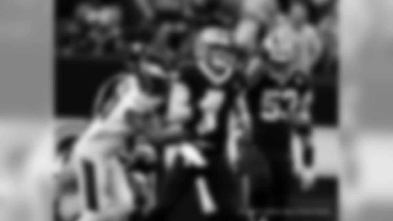 Saints 20 - Eagles 14 (W)
Divisional Game
Michael C. Hebert