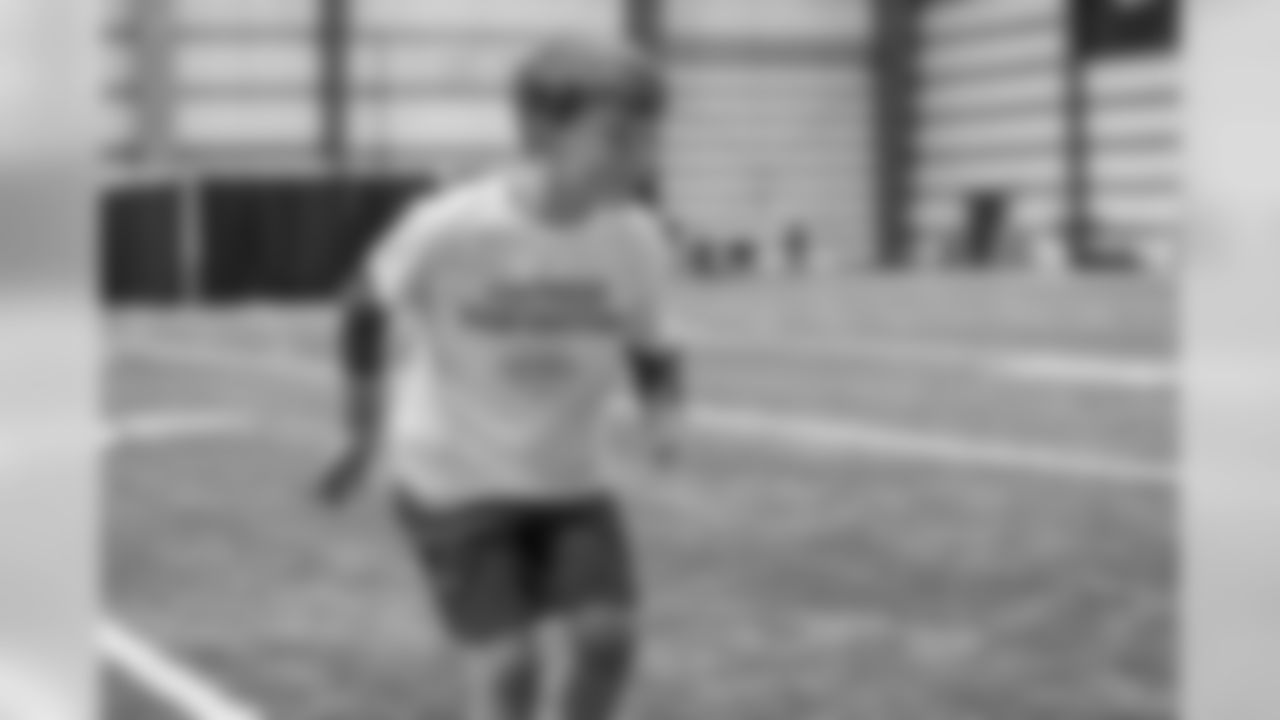 Gallery-SteveGleason-FootballClinic-060819_031