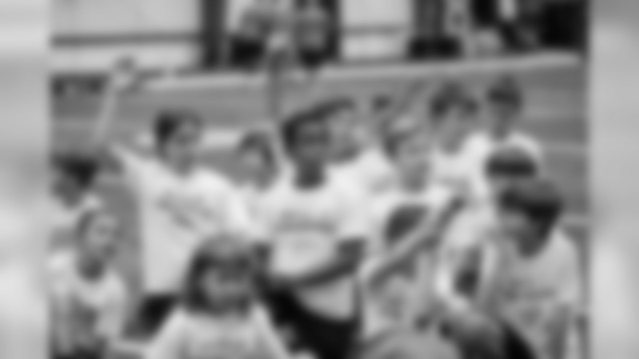Gallery-SteveGleason-FootballClinic-060819_018