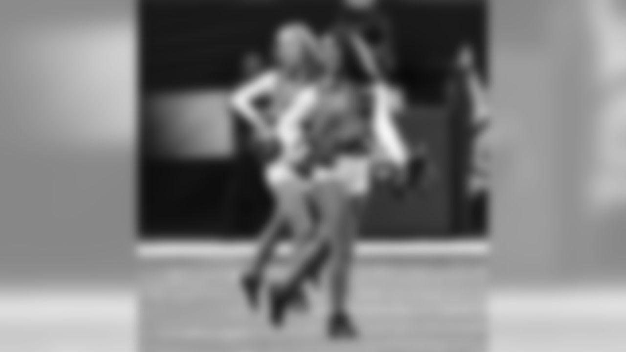 Gallery_Faces_Saintsations_taylor_011819_14