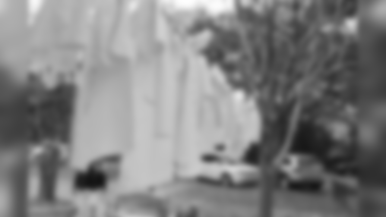 Gallery_BoycottSuperBowl53_Fans_Church020319_15
