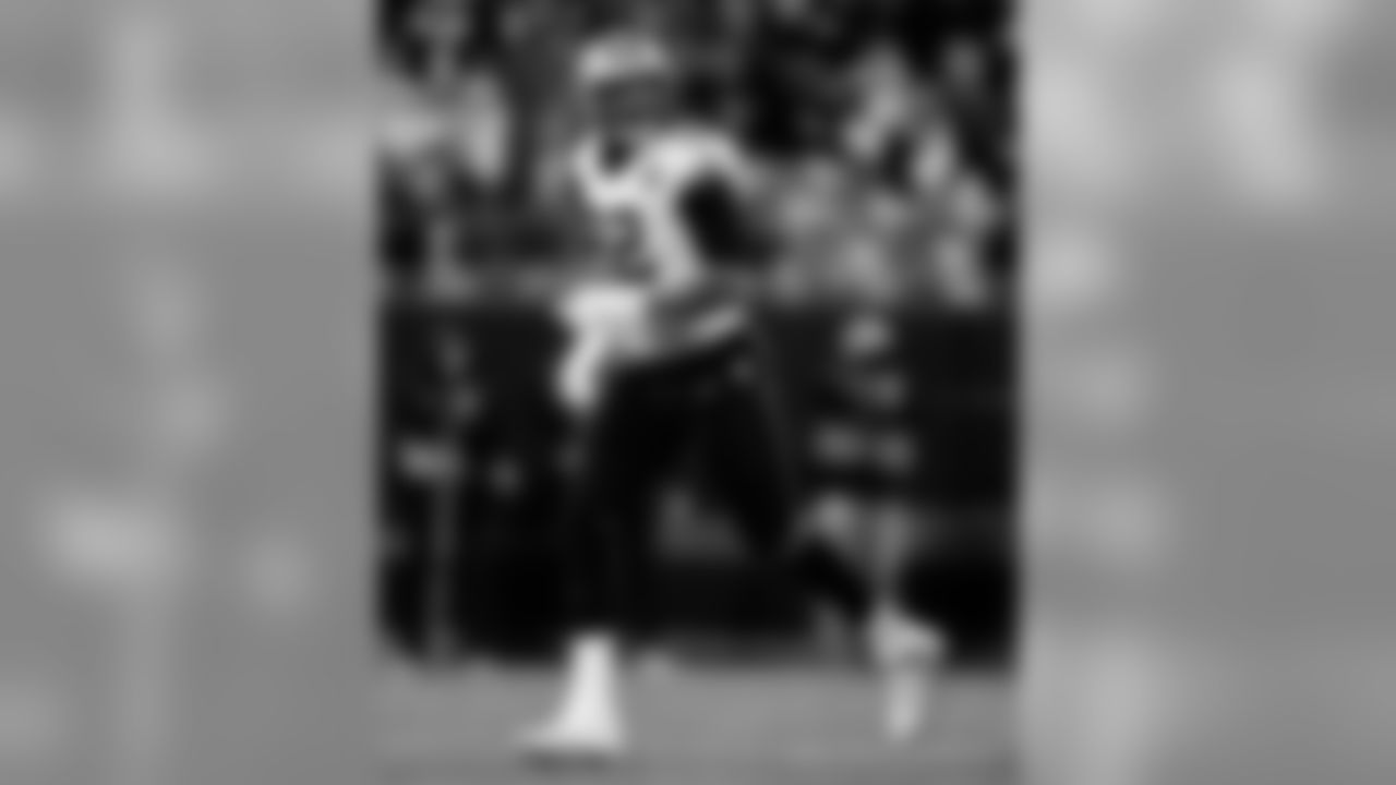 Saints 12 - Carolina 9 (W)
New Orleans Saints 2018 Season
Michael C. Hebert