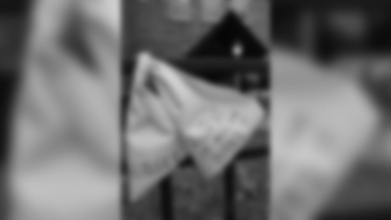 Gallery_BoycottSuperBowl53_Fans_Church020319_16