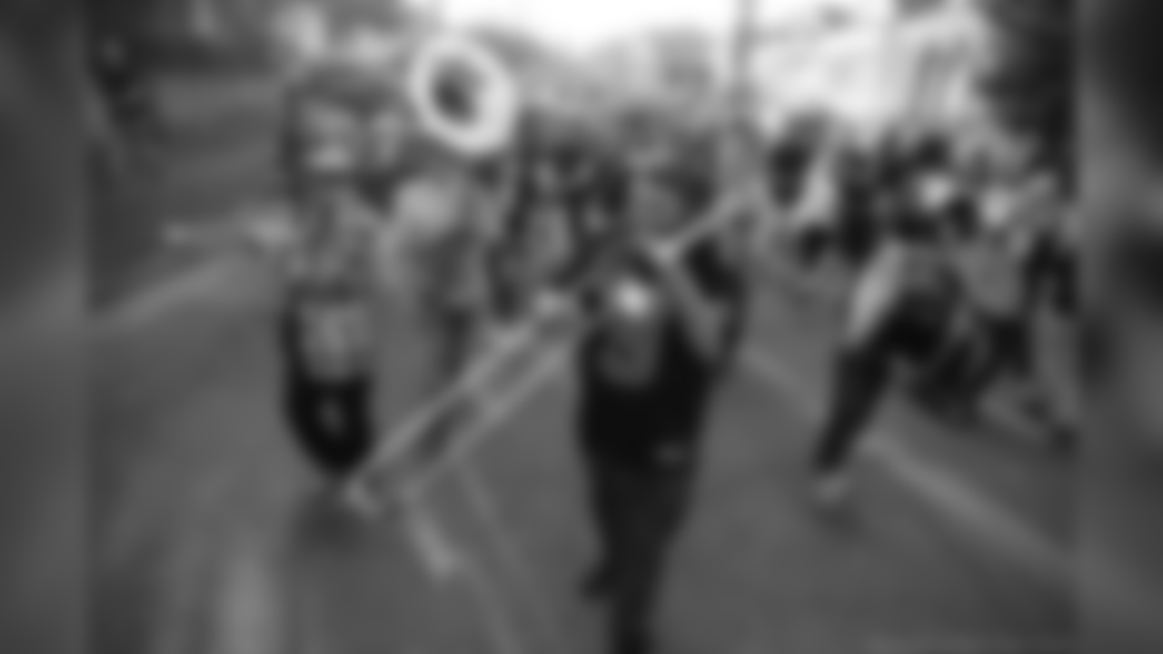 Gallery_BoycottSuperBowl53_Fans_PortOrleans-KingPin020319_10