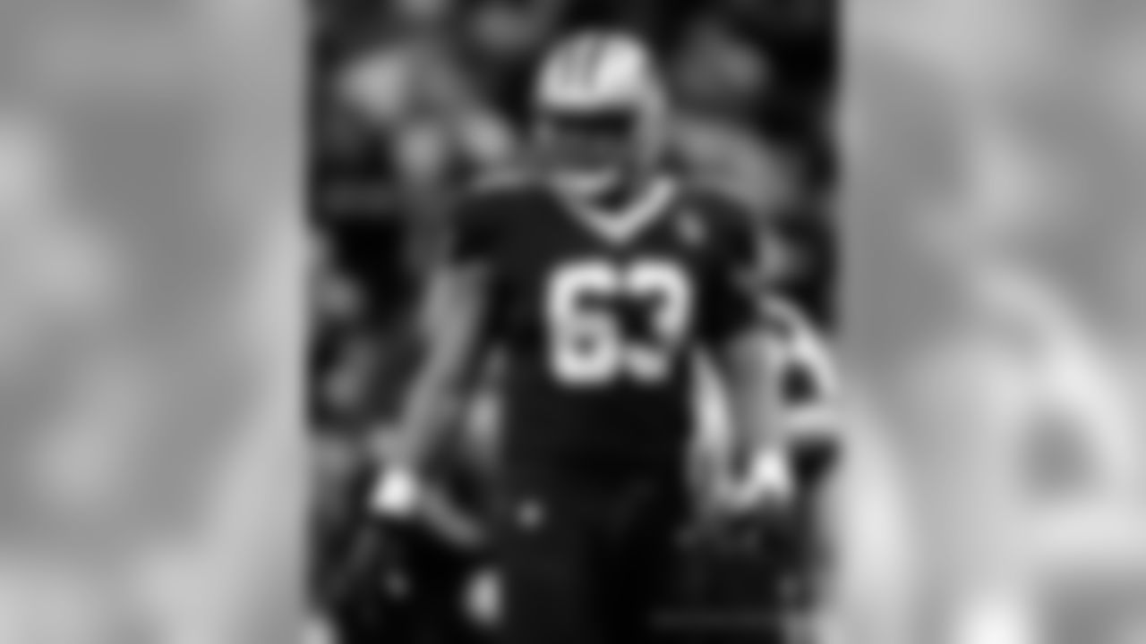 Saints 20 - Eagles 14 (W)
Divisional Game
Michael C. Hebert